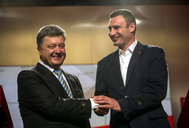Корбан рассказал, кто станет громоотводом в истории Фирташ-Кличко-Порошенко
