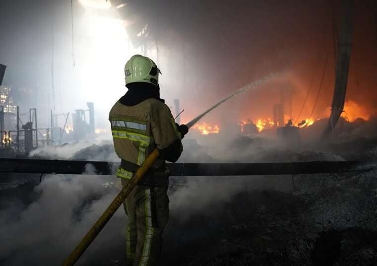 У Запоріжжі внаслідок російського удару по житловому будинку загинула 27-річна жінка