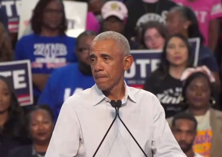 Obama accuses White House of concessions to Putin and betrayal of Ukrainians