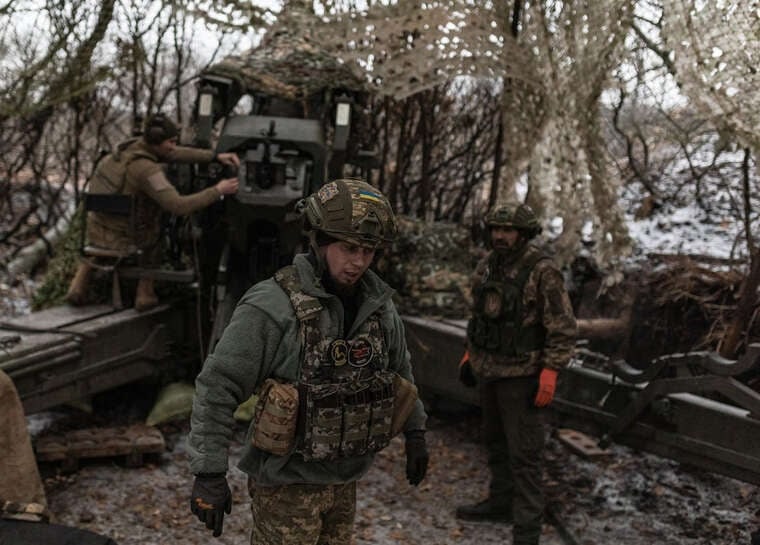 Ukrainian troops narrow Oskil bridgehead despite Russian attempts to infiltrate Kupiansk