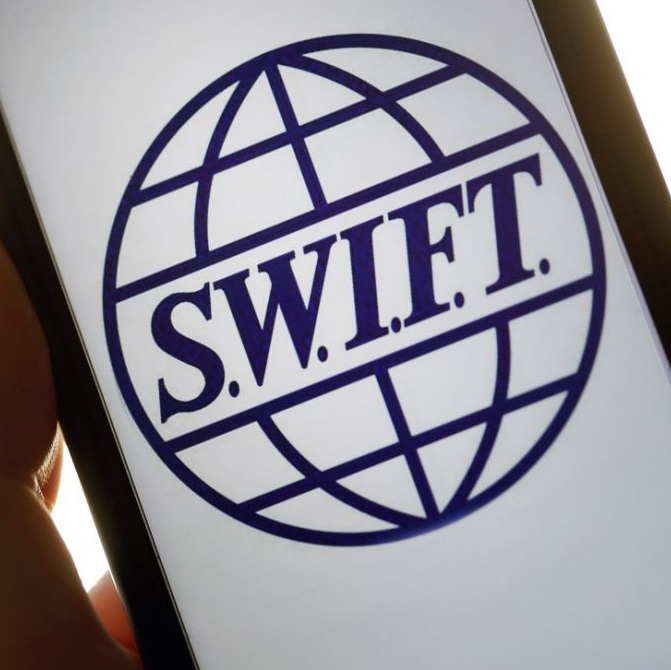 ЕС хочет отключить Россию от SWIFT