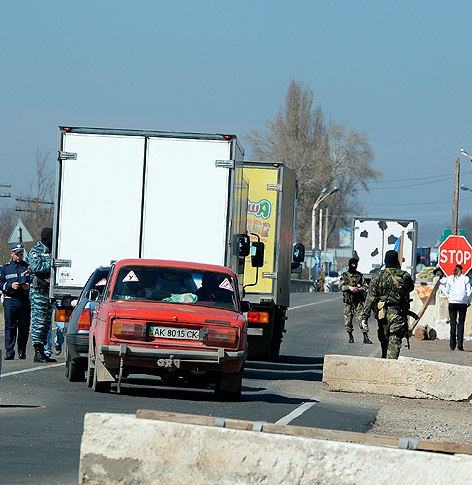 Татары намерены блокировать границу с Крымом