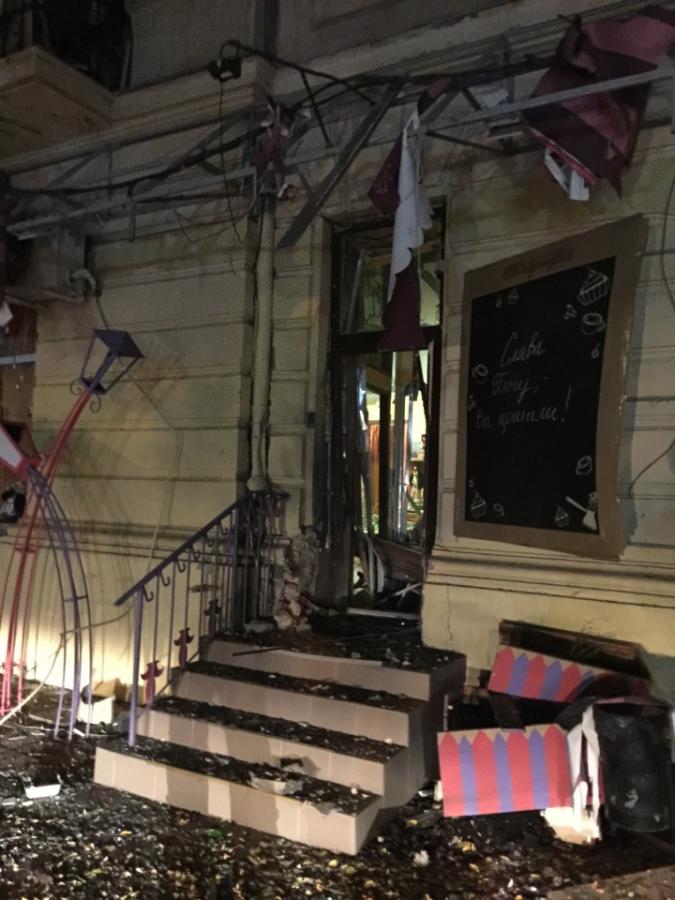 Хозяйка взорванного в Одессе кафе просит о помощи