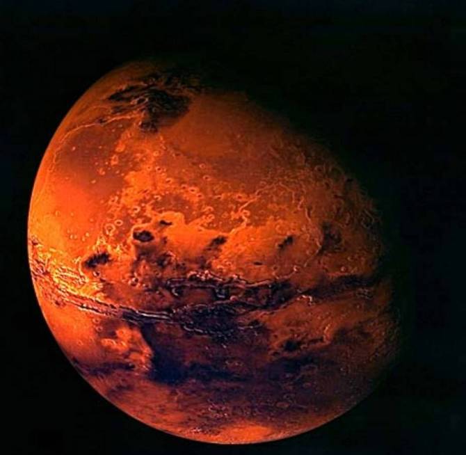 На Марсе найдена вода в жидком состоянии