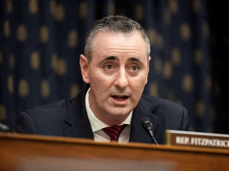 Fitzpatrick announces bill to fully ban Russian oil in the US