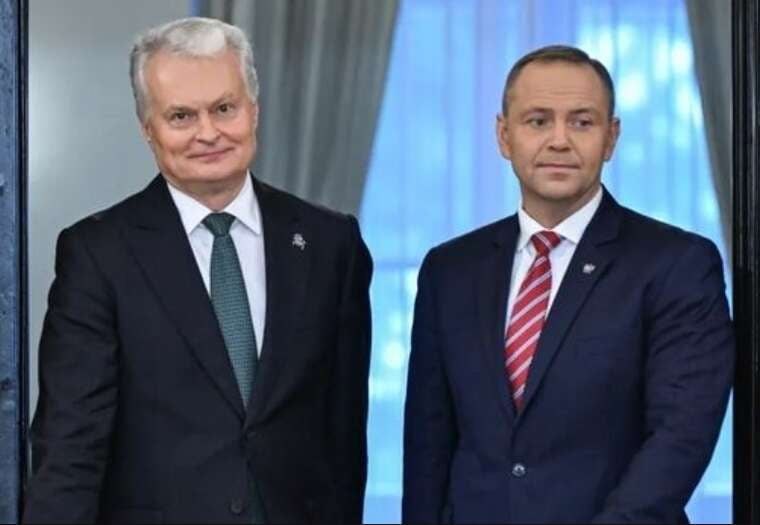 Навроцький та Науседа вимагають зберегти санкційний тиск на РФ і зміцнити східний фланг Альянсу